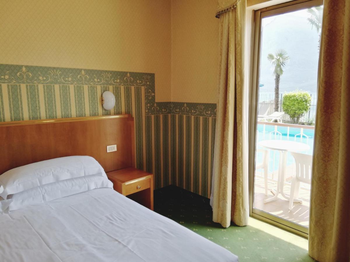 Hotel Splendid Palace Limone sul Garda Ngoại thất bức ảnh