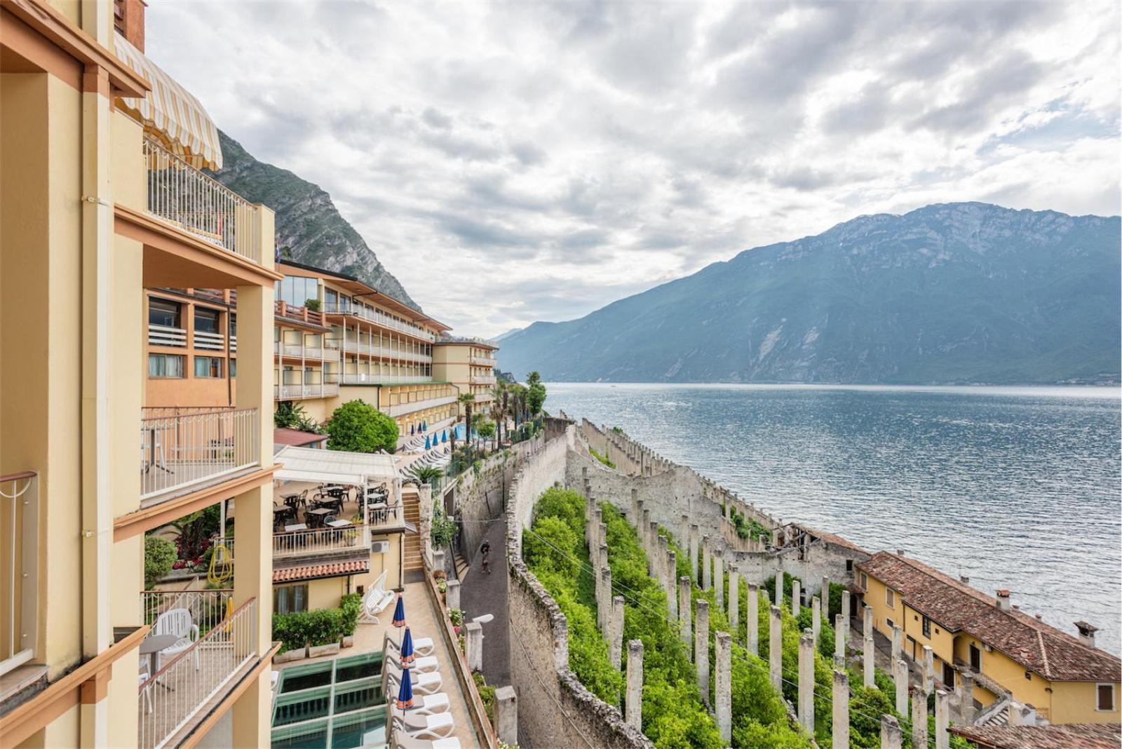 Hotel Splendid Palace Limone sul Garda Ngoại thất bức ảnh